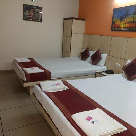 Hotel Sun Village Near New Delhi Railway Station מראה חיצוני תמונה