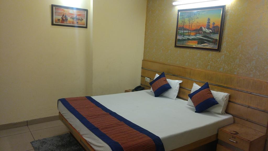 Hotel Sun Village Near New Delhi Railway Station מראה חיצוני תמונה