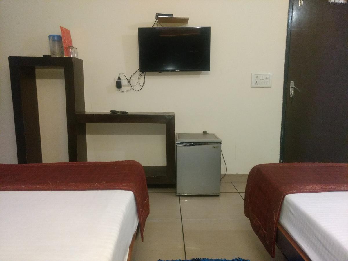 Hotel Sun Village Near New Delhi Railway Station מראה חיצוני תמונה