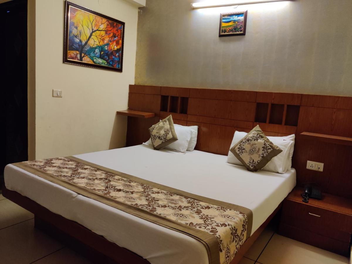Hotel Sun Village Near New Delhi Railway Station מראה חיצוני תמונה